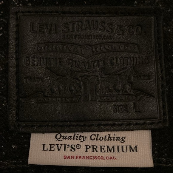 LEVIS Premium ‘WILL WORK FOR MAKEUP’ black denim jacket - Picture 3 of 9